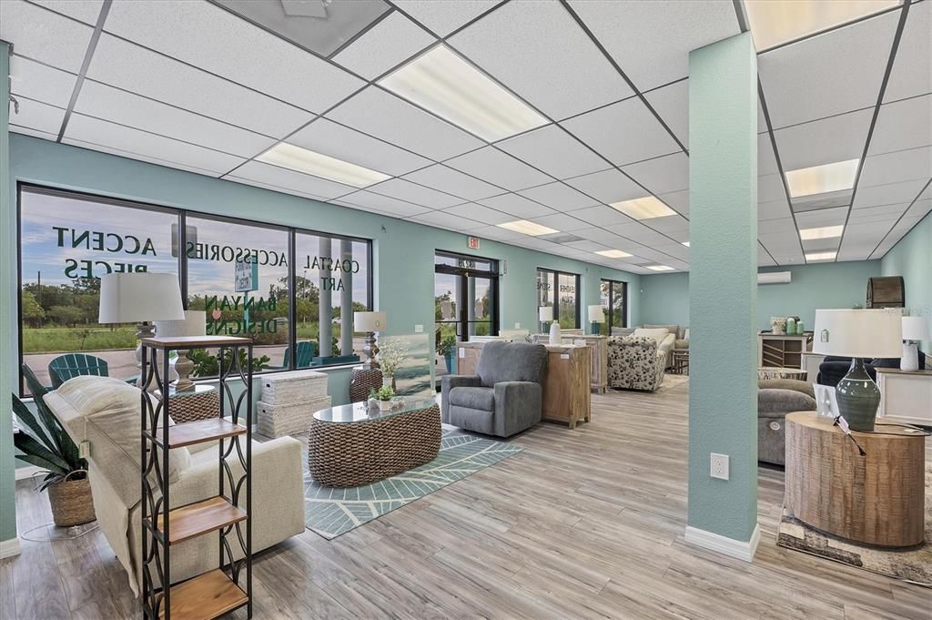 待售: $1,100,000 (0 贝兹, 0 浴室, 3111 平方英尺)