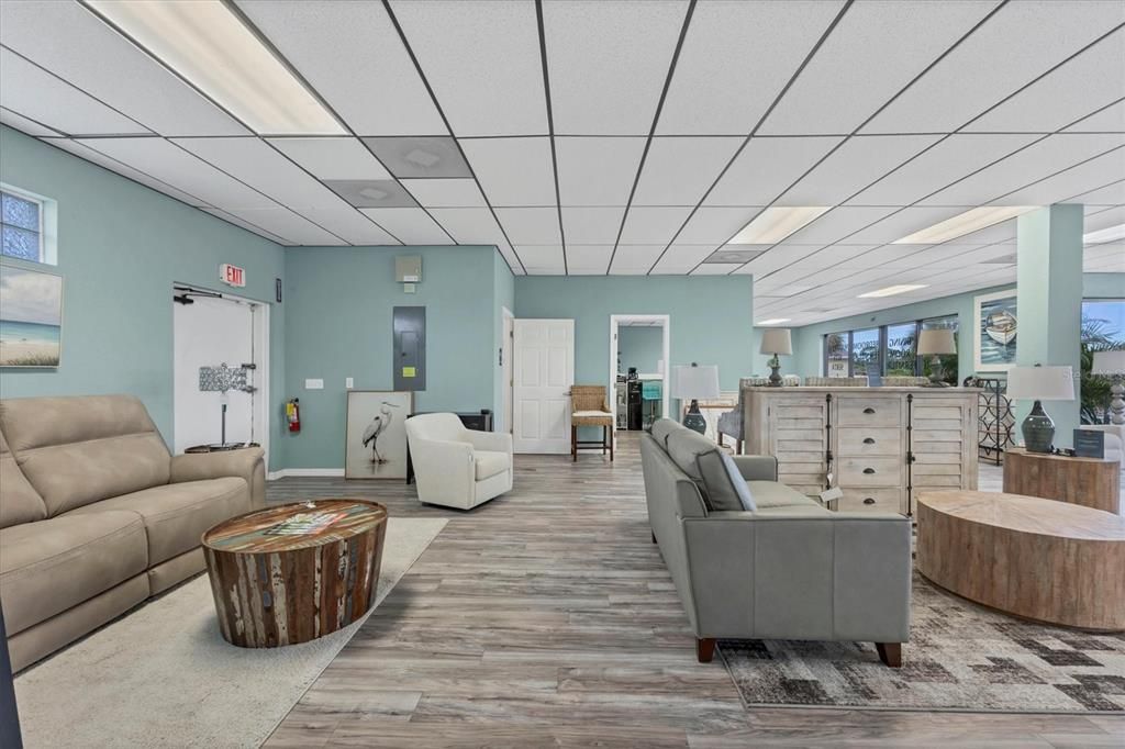 待售: $1,100,000 (0 贝兹, 0 浴室, 3111 平方英尺)