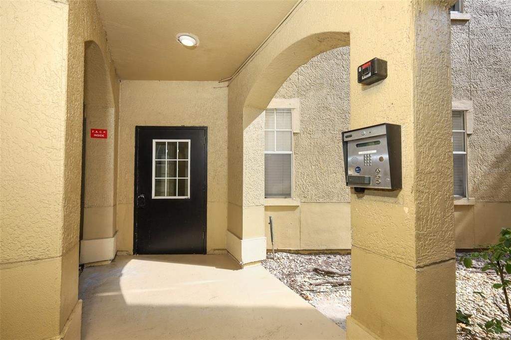 待售: $195,000 (3 贝兹, 2 浴室, 1455 平方英尺)