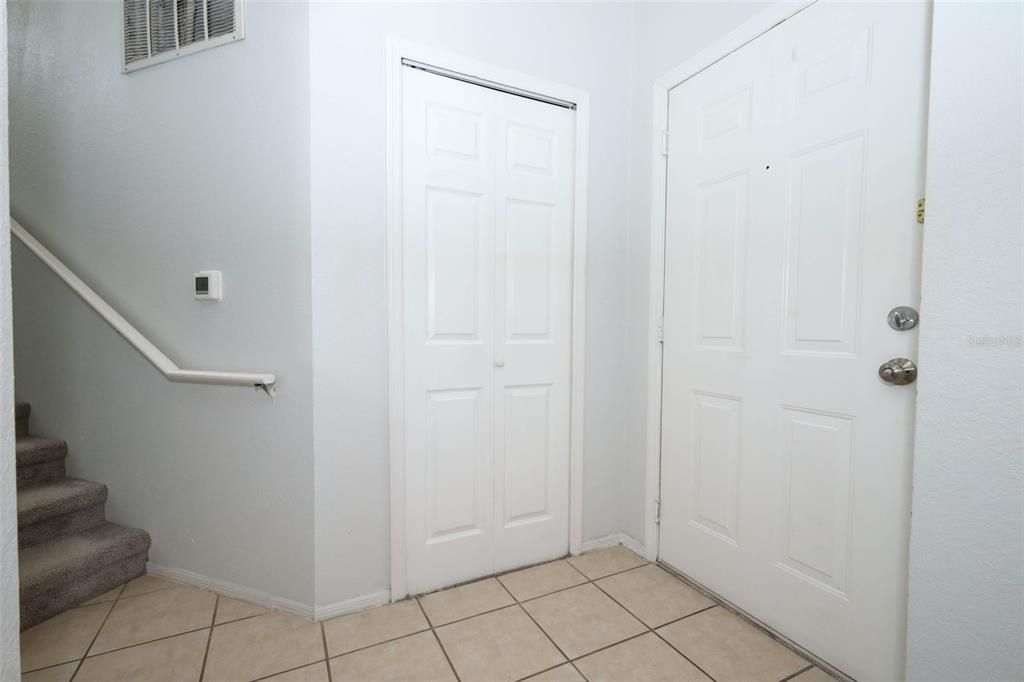 待售: $195,000 (3 贝兹, 2 浴室, 1455 平方英尺)