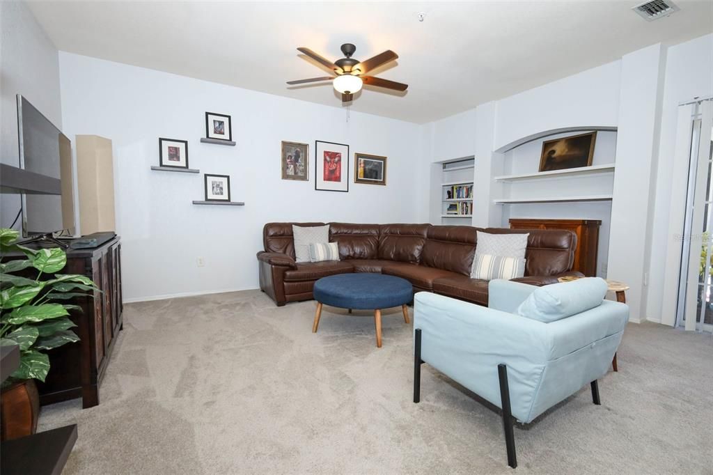 待售: $195,000 (3 贝兹, 2 浴室, 1455 平方英尺)