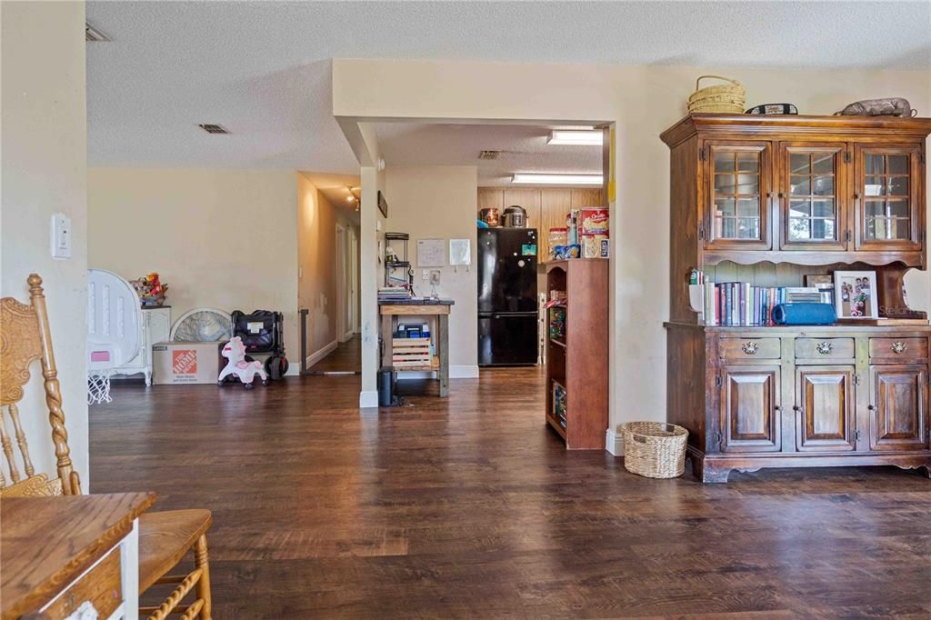 En Venta: $475,000 (3 camas, 2 baños, 1728 Pies cuadrados)