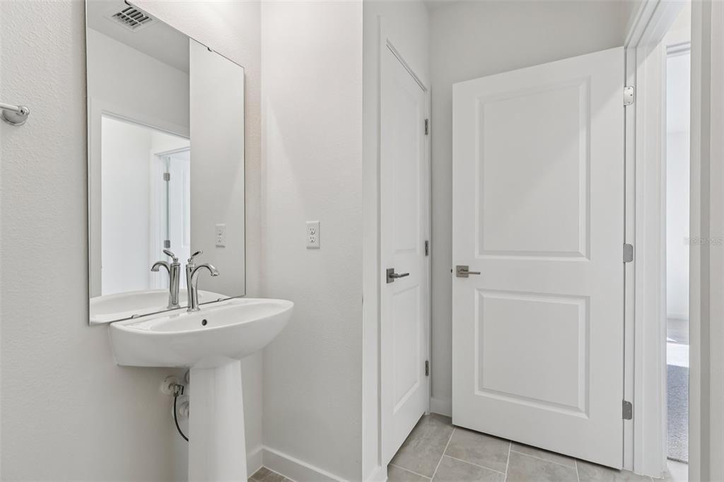 Active With Contract: $364,990 (3 beds, 2 baths, 1679 Square Feet)