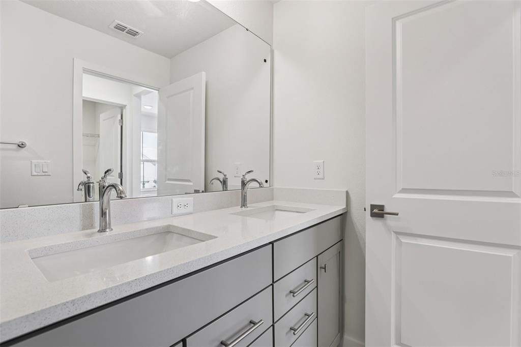 Active With Contract: $364,990 (3 beds, 2 baths, 1679 Square Feet)