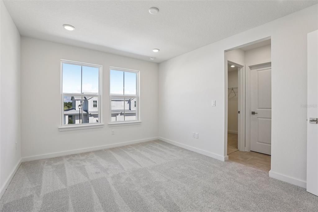 Active With Contract: $364,990 (3 beds, 2 baths, 1679 Square Feet)