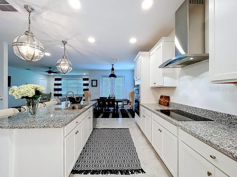 待售: $638,000 (5 贝兹, 4 浴室, 3761 平方英尺)