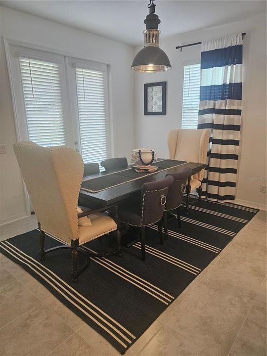 待售: $638,000 (5 贝兹, 4 浴室, 3761 平方英尺)