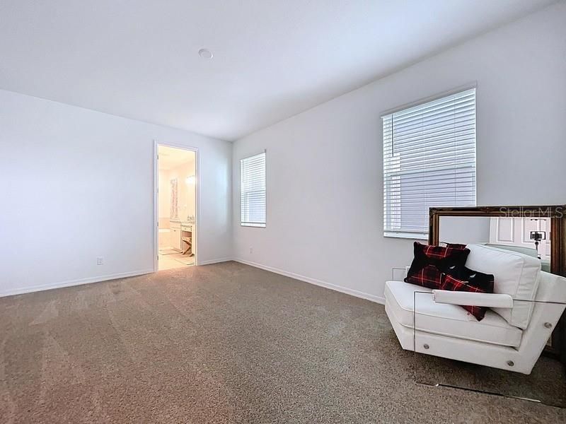 待售: $638,000 (5 贝兹, 4 浴室, 3761 平方英尺)