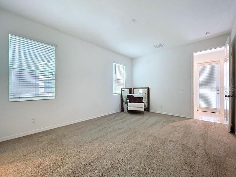 待售: $638,000 (5 贝兹, 4 浴室, 3761 平方英尺)