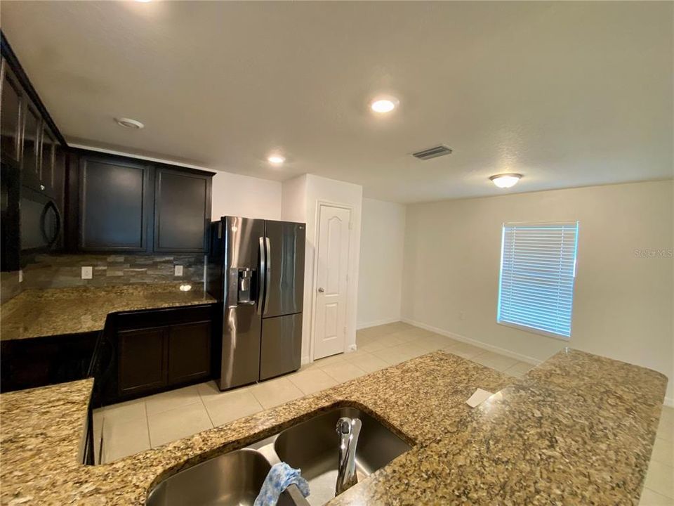 En Renta: $1,995 (4 camas, 2 baños, 2058 Pies cuadrados)