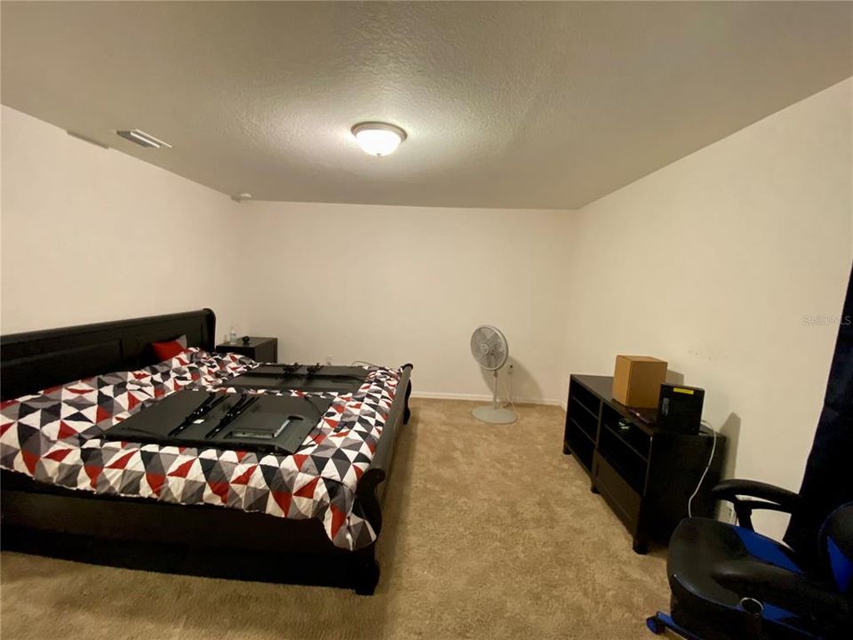 En Renta: $1,995 (4 camas, 2 baños, 2058 Pies cuadrados)