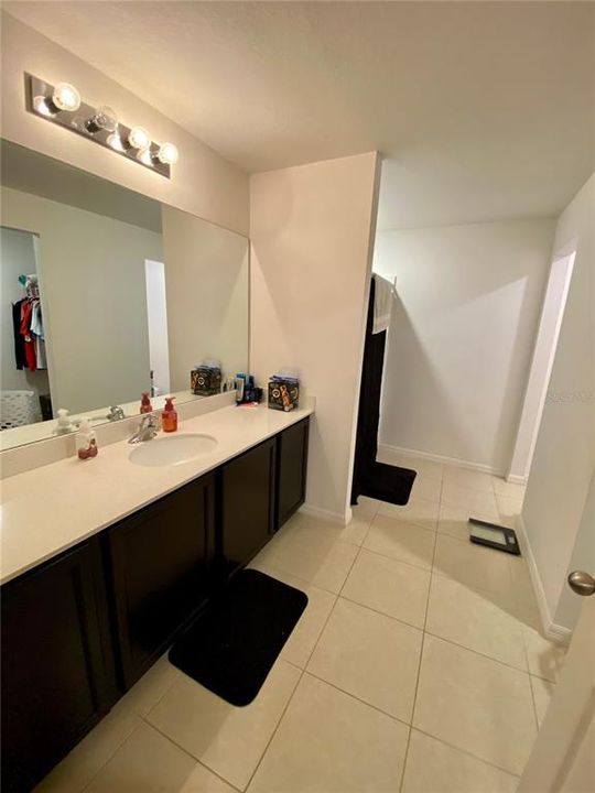 En Renta: $1,995 (4 camas, 2 baños, 2058 Pies cuadrados)