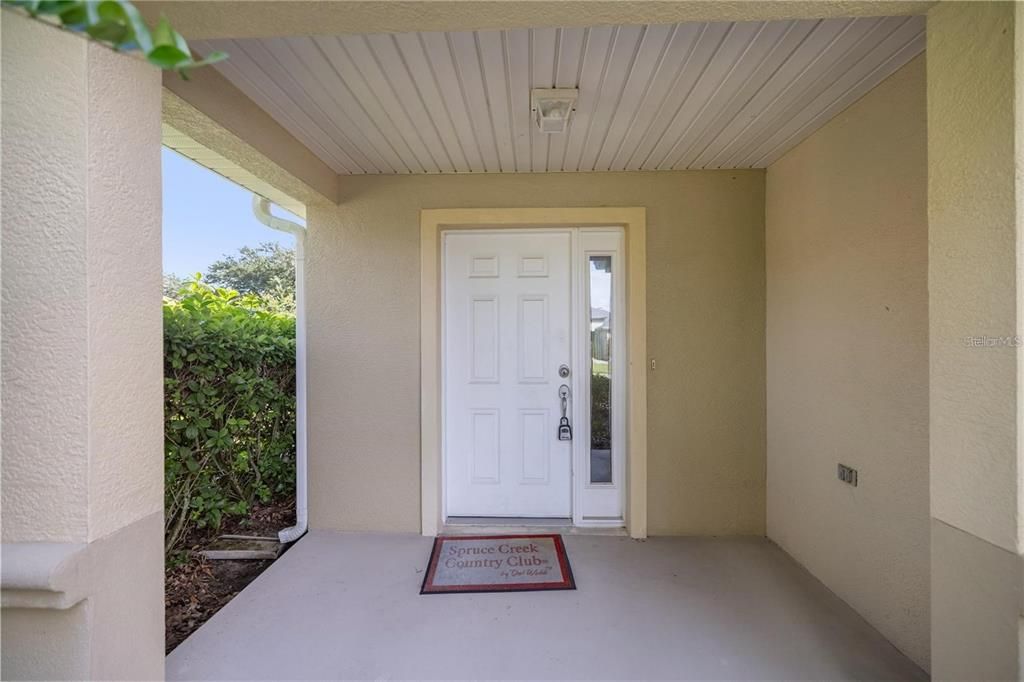 For Rent: $1,900 (2 beds, 2 baths, 1374 Square Feet)