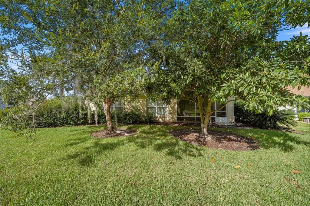 For Rent: $1,900 (2 beds, 2 baths, 1374 Square Feet)