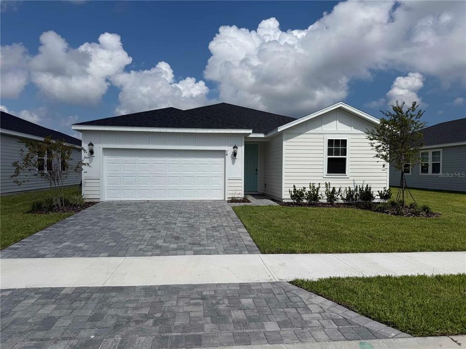 Recientemente alquilado: $2,600 (4 camas, 3 baños, 2193 Pies cuadrados)