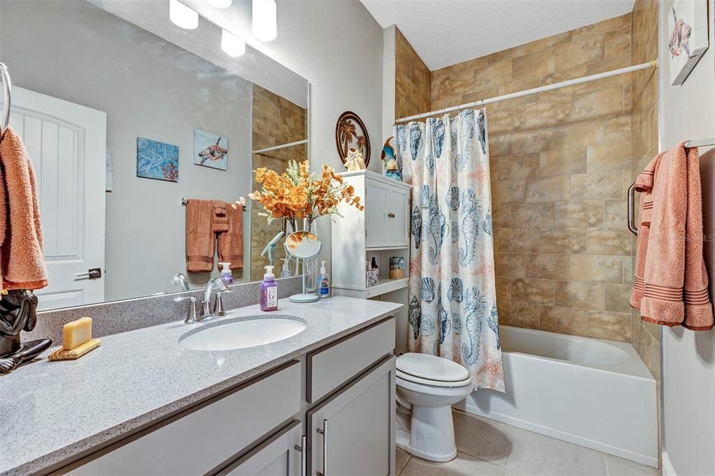 Active With Contract: $300,000 (2 beds, 2 baths, 1822 Square Feet)