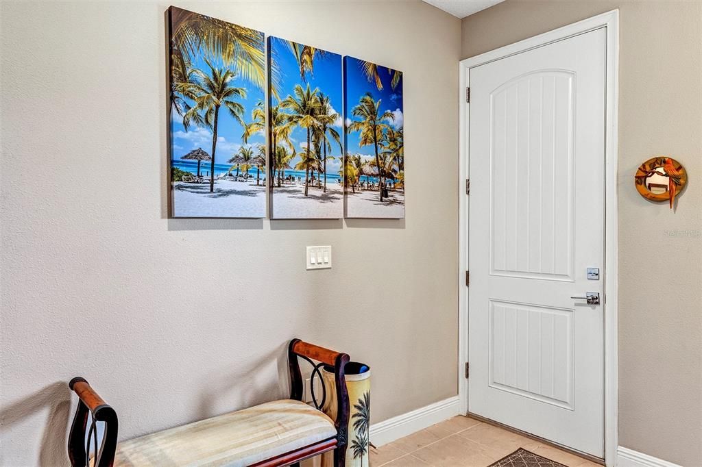 Active With Contract: $300,000 (2 beds, 2 baths, 1822 Square Feet)