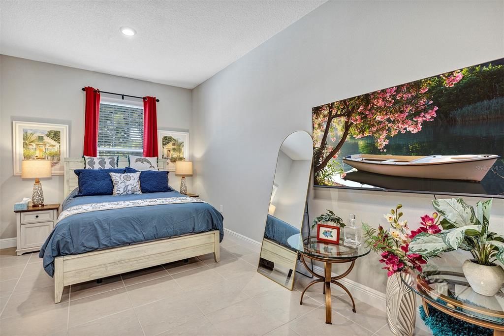 Active With Contract: $300,000 (2 beds, 2 baths, 1822 Square Feet)