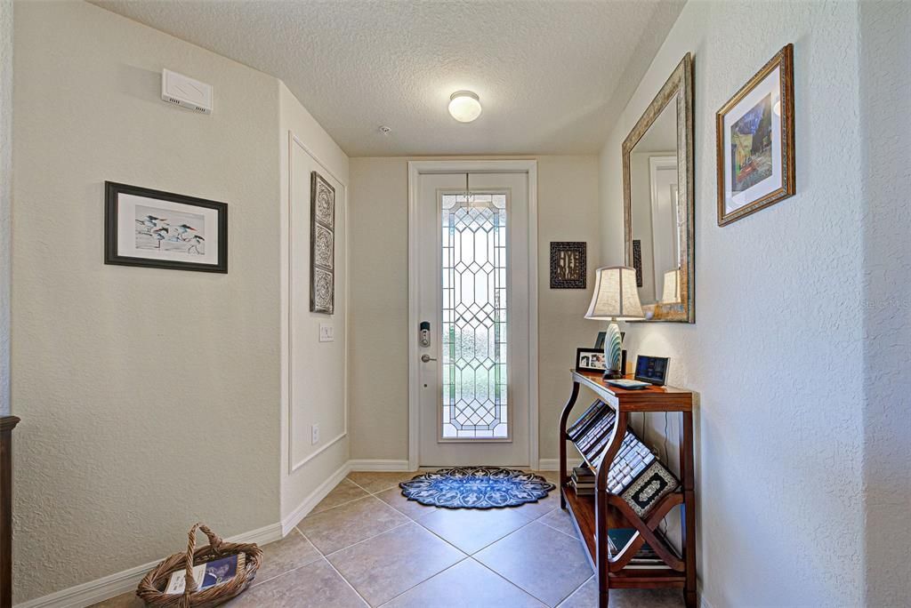 For Sale: $329,900 (3 beds, 2 baths, 1706 Square Feet)