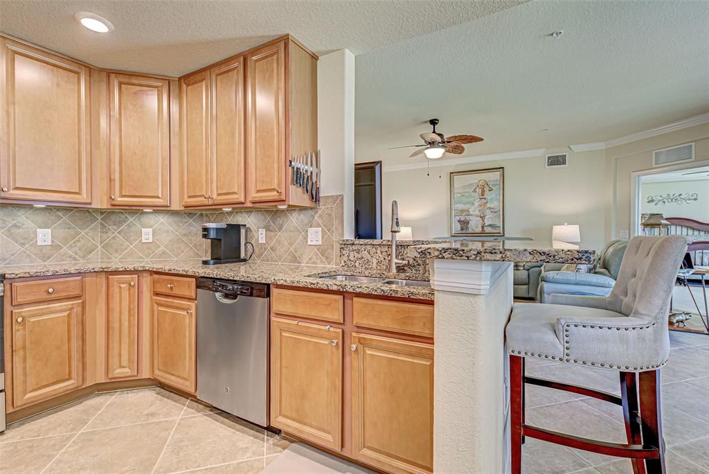 For Sale: $329,900 (3 beds, 2 baths, 1706 Square Feet)