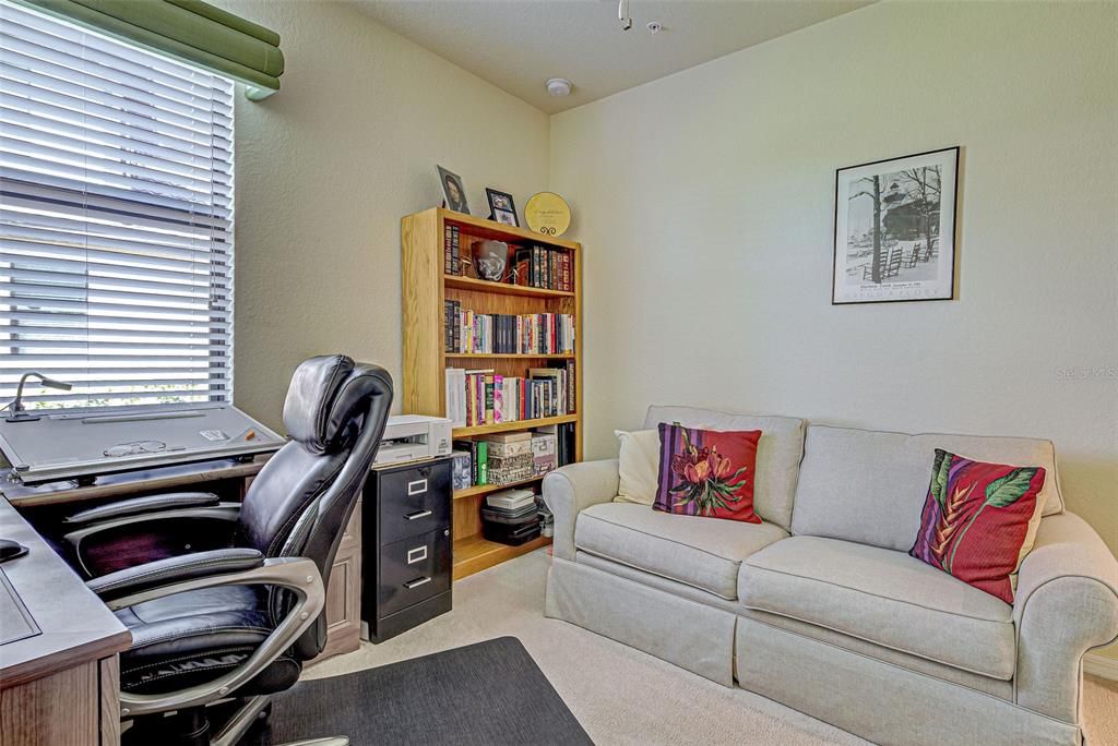 For Sale: $329,900 (3 beds, 2 baths, 1706 Square Feet)