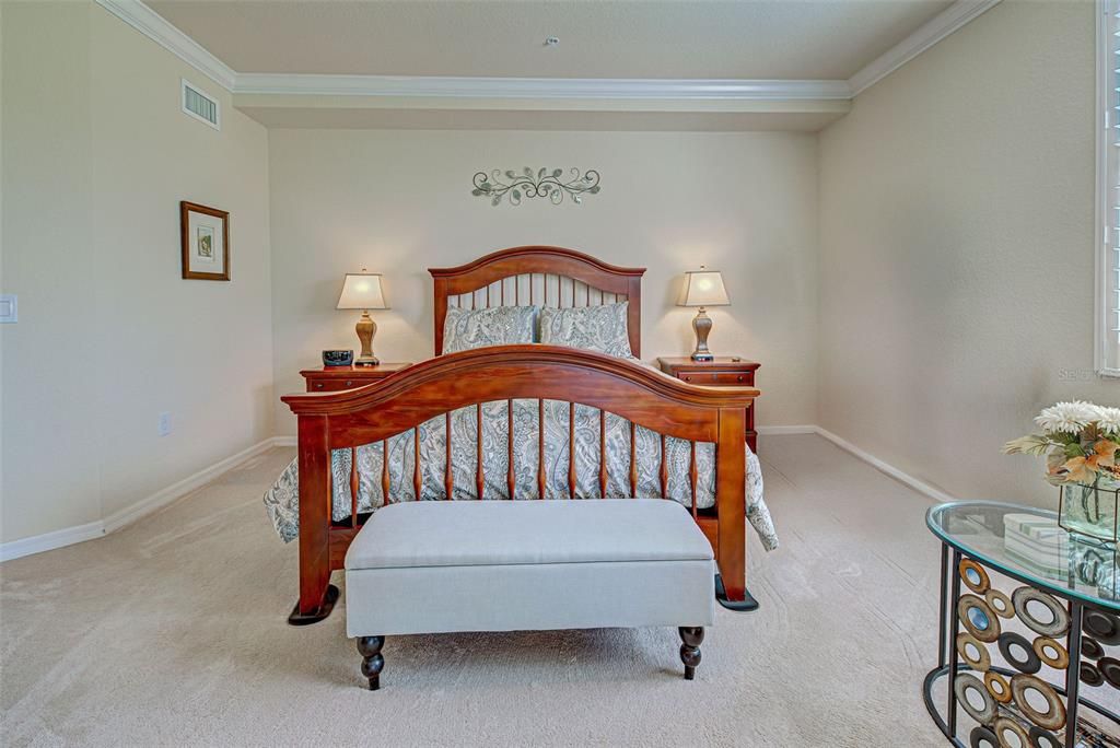 For Sale: $329,900 (3 beds, 2 baths, 1706 Square Feet)