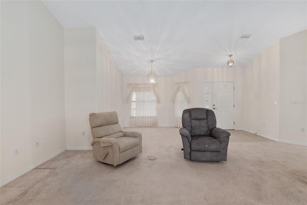 For Sale: $629,900 (4 beds, 3 baths, 2162 Square Feet)