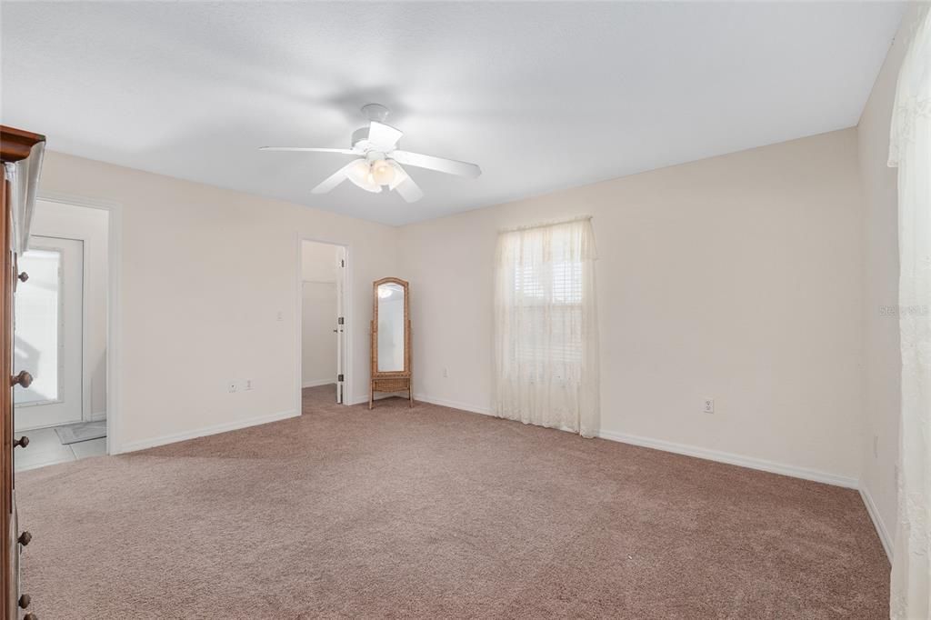 For Sale: $629,900 (4 beds, 3 baths, 2162 Square Feet)