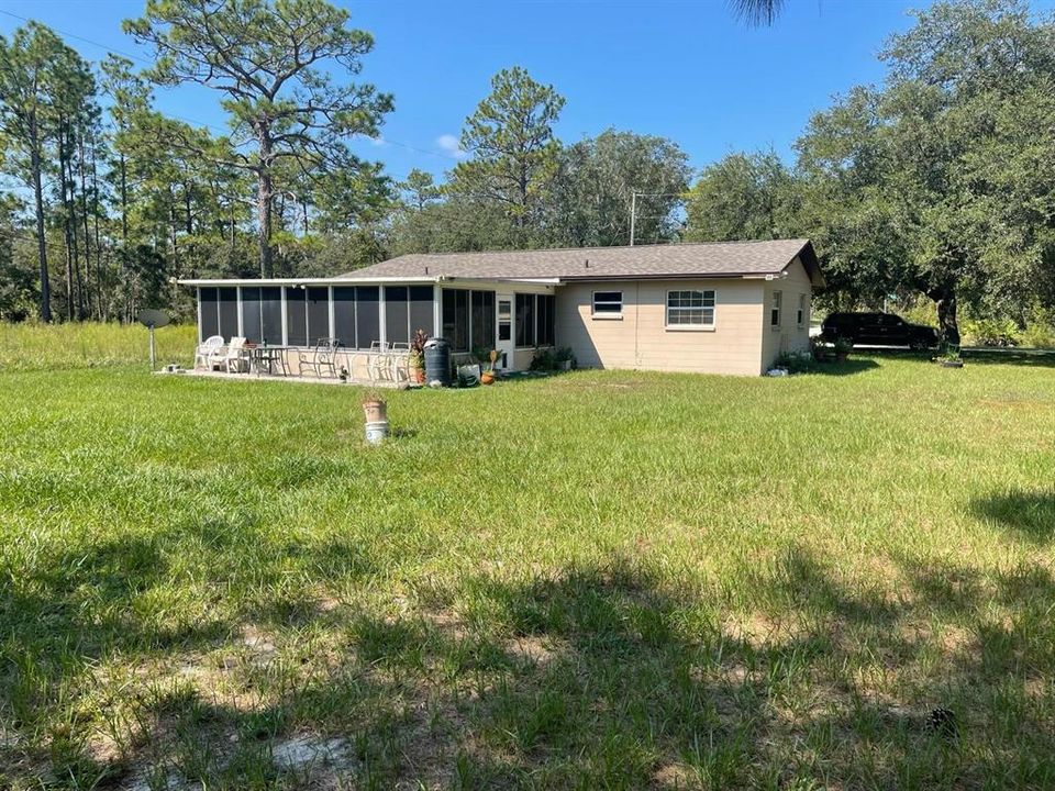 For Sale: $250,000 (3 beds, 1 baths, 1144 Square Feet)