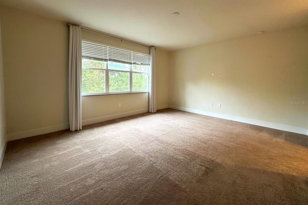 待售: $380,000 (3 贝兹, 3 浴室, 1852 平方英尺)