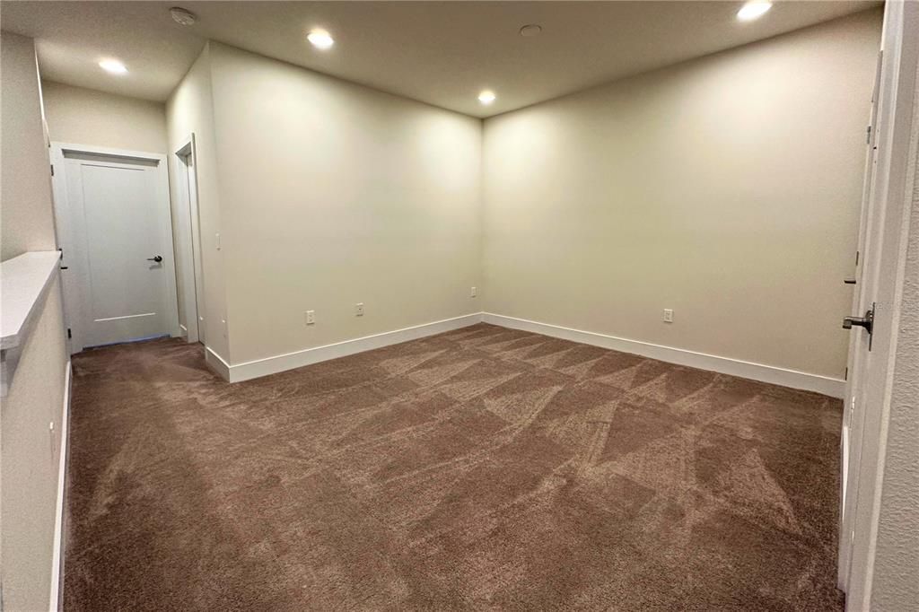 待售: $380,000 (3 贝兹, 3 浴室, 1852 平方英尺)