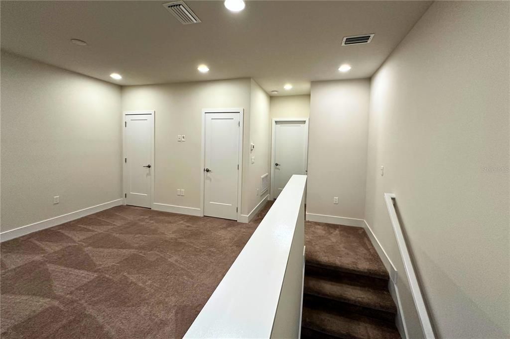 待售: $380,000 (3 贝兹, 3 浴室, 1852 平方英尺)