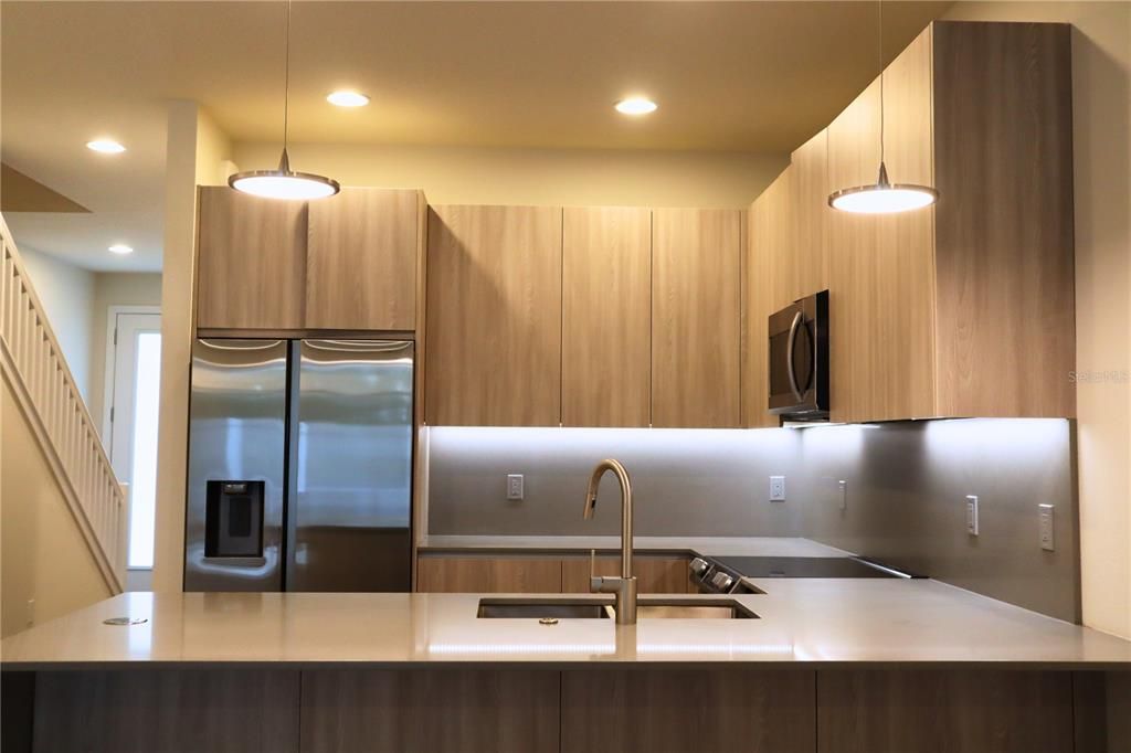 待售: $380,000 (3 贝兹, 3 浴室, 1852 平方英尺)