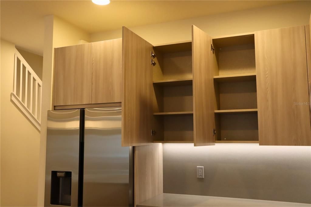 待售: $380,000 (3 贝兹, 3 浴室, 1852 平方英尺)