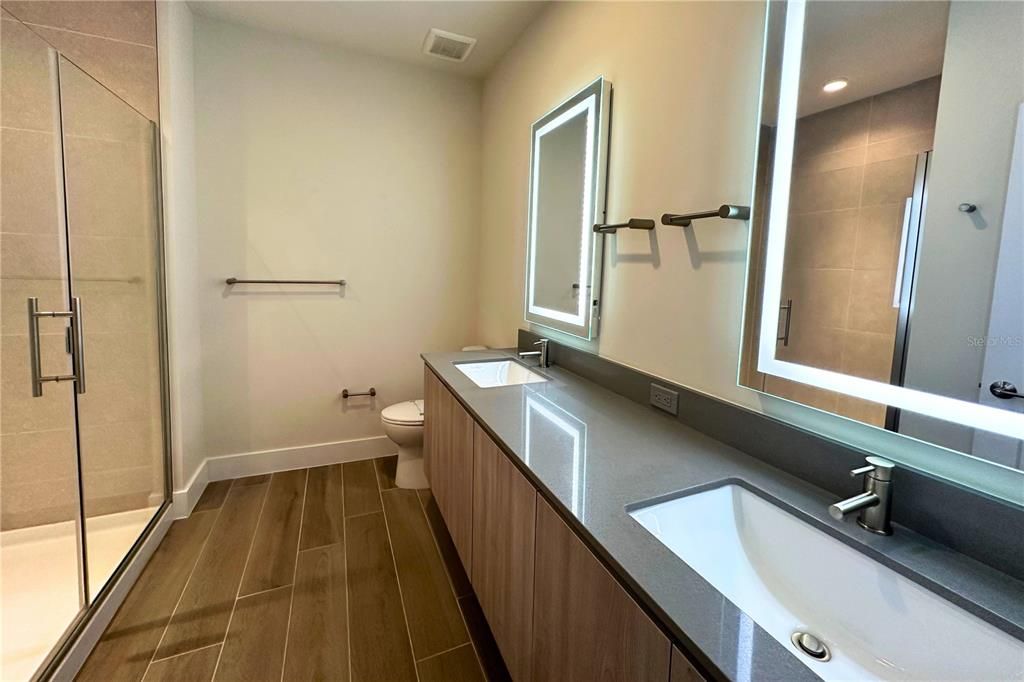 待售: $380,000 (3 贝兹, 3 浴室, 1852 平方英尺)