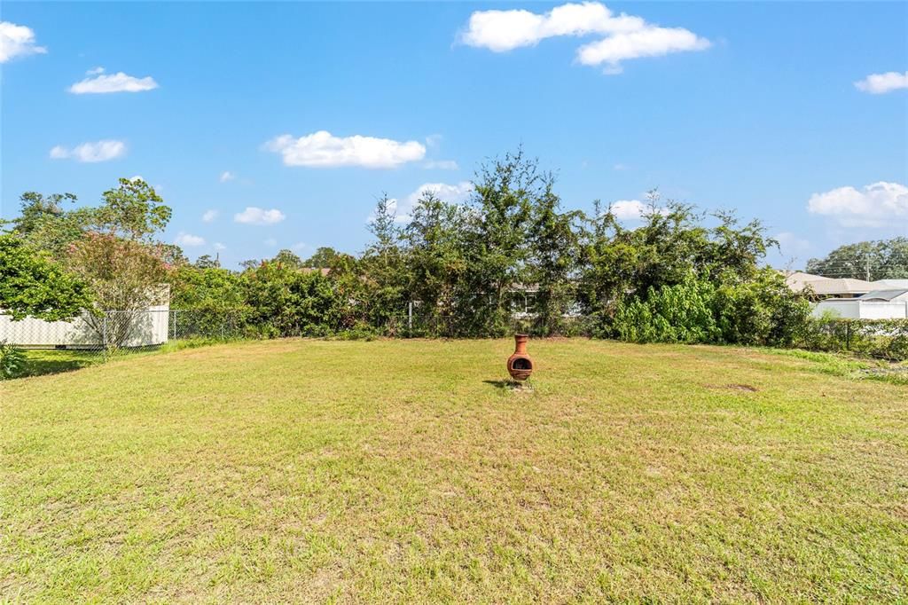 Active With Contract: $199,000 (3 beds, 2 baths, 1948 Square Feet)