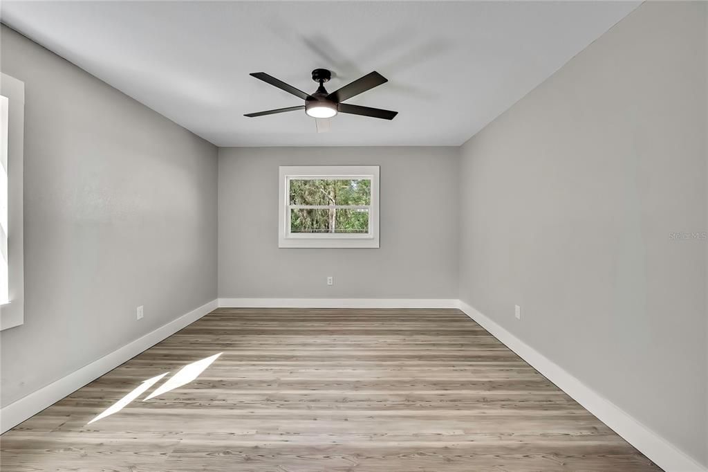 For Sale: $350,000 (3 beds, 2 baths, 1444 Square Feet)