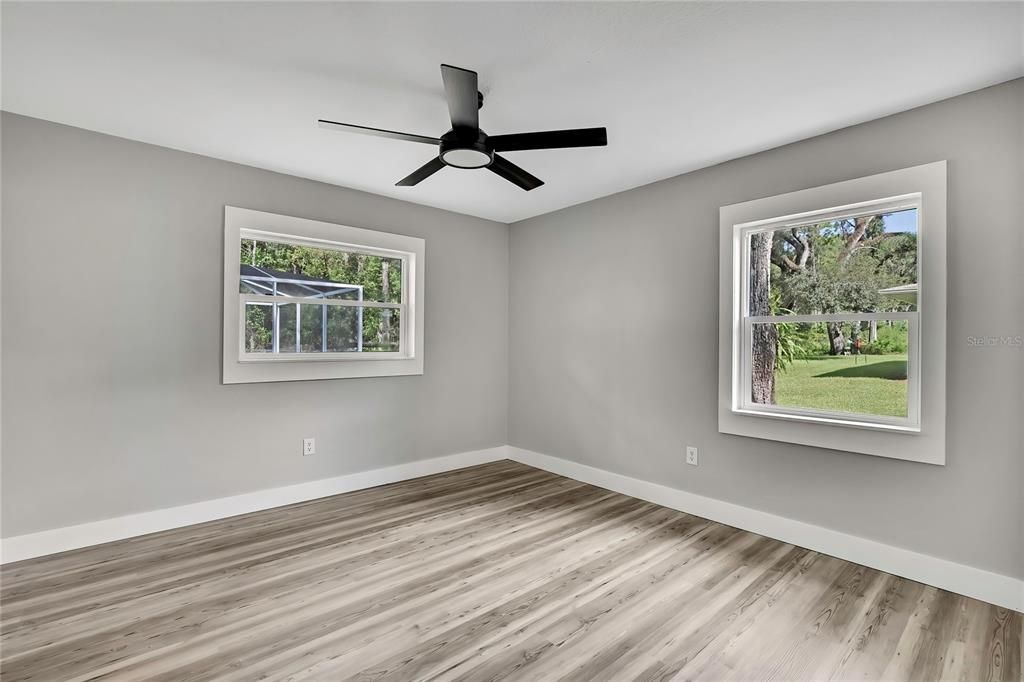 For Sale: $350,000 (3 beds, 2 baths, 1444 Square Feet)