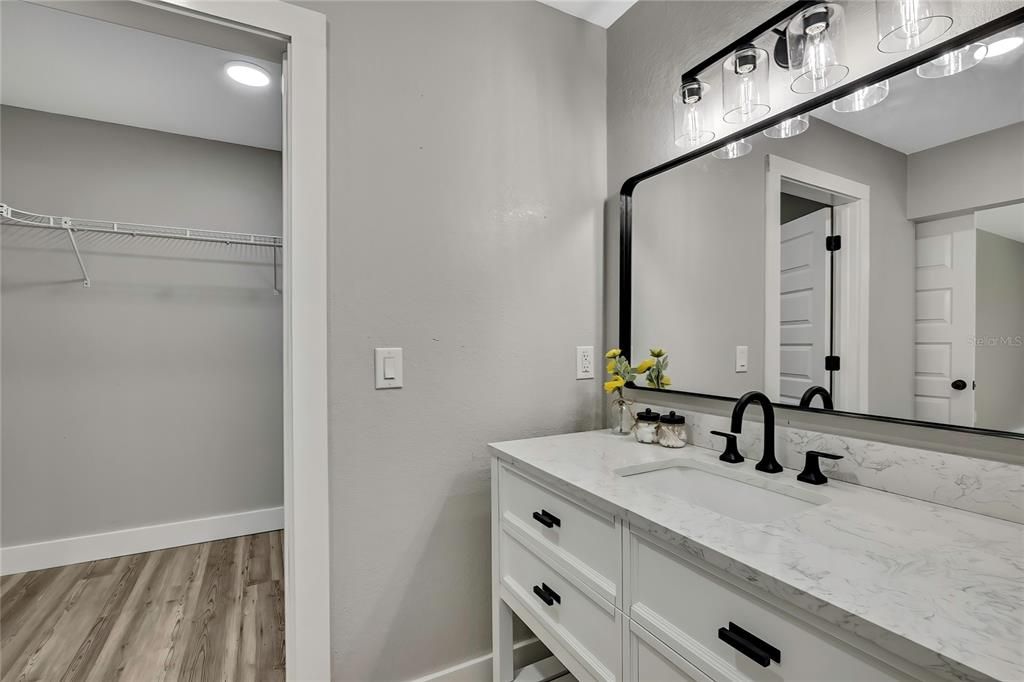 For Sale: $350,000 (3 beds, 2 baths, 1444 Square Feet)