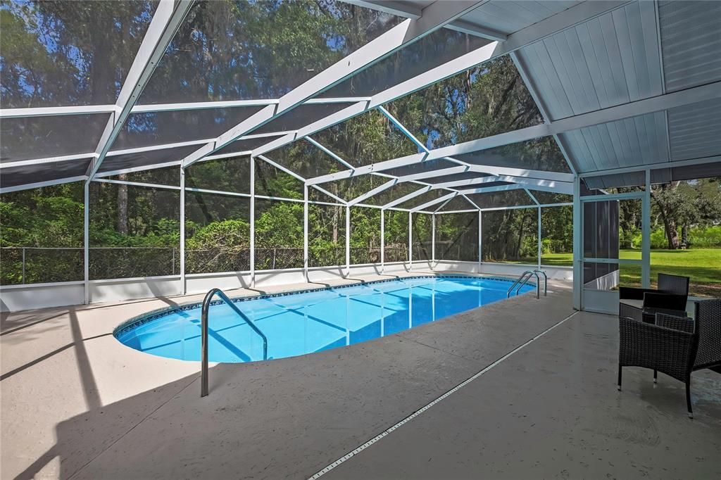 For Sale: $350,000 (3 beds, 2 baths, 1444 Square Feet)