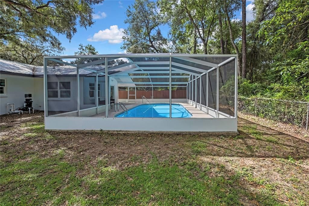 For Sale: $350,000 (3 beds, 2 baths, 1444 Square Feet)