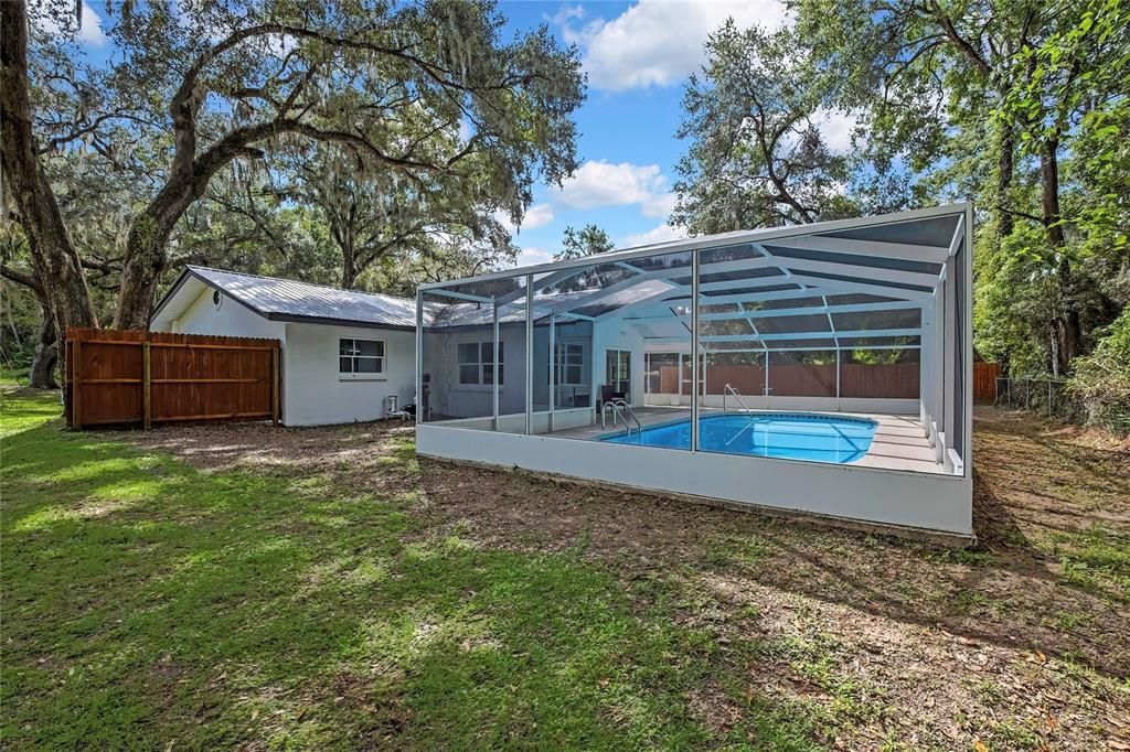 For Sale: $350,000 (3 beds, 2 baths, 1444 Square Feet)