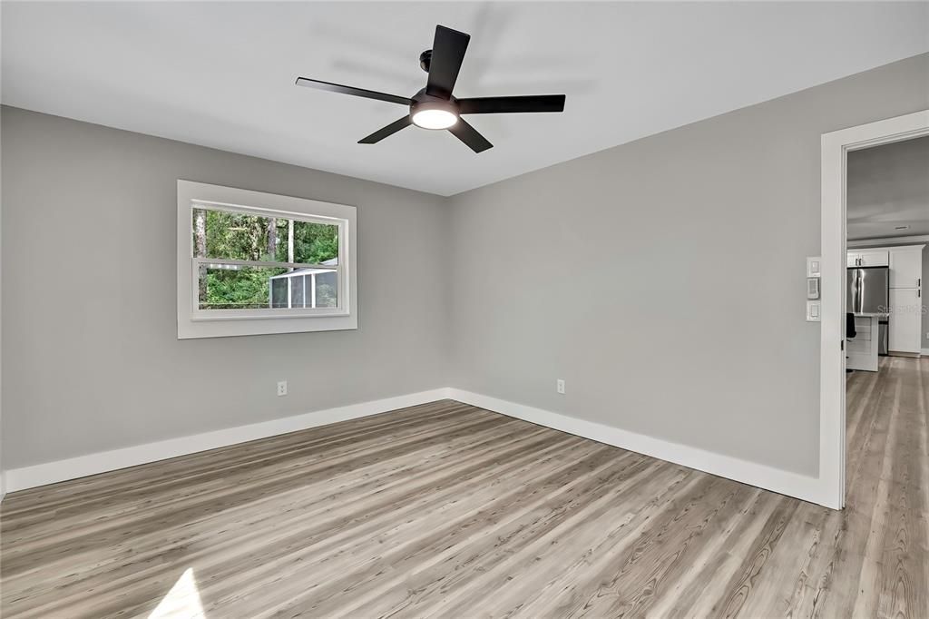 For Sale: $350,000 (3 beds, 2 baths, 1444 Square Feet)