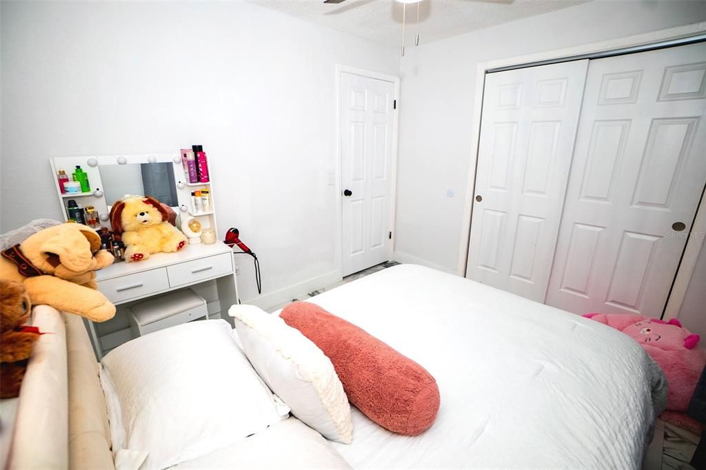 For Sale: $550,000 (3 beds, 2 baths, 1348 Square Feet)