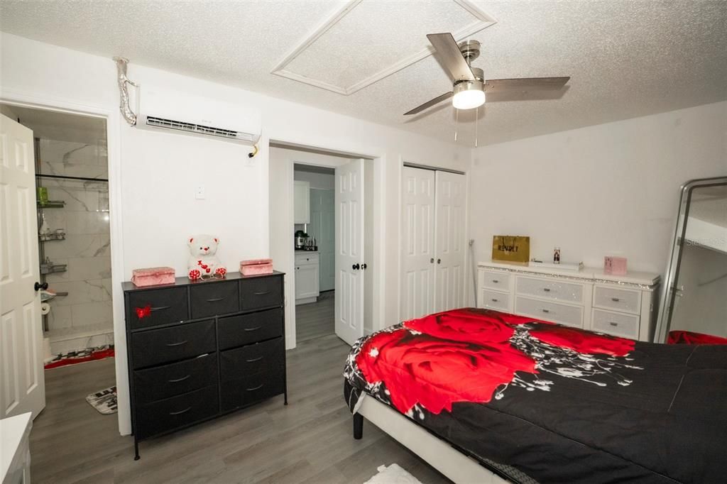 For Sale: $550,000 (3 beds, 2 baths, 1348 Square Feet)