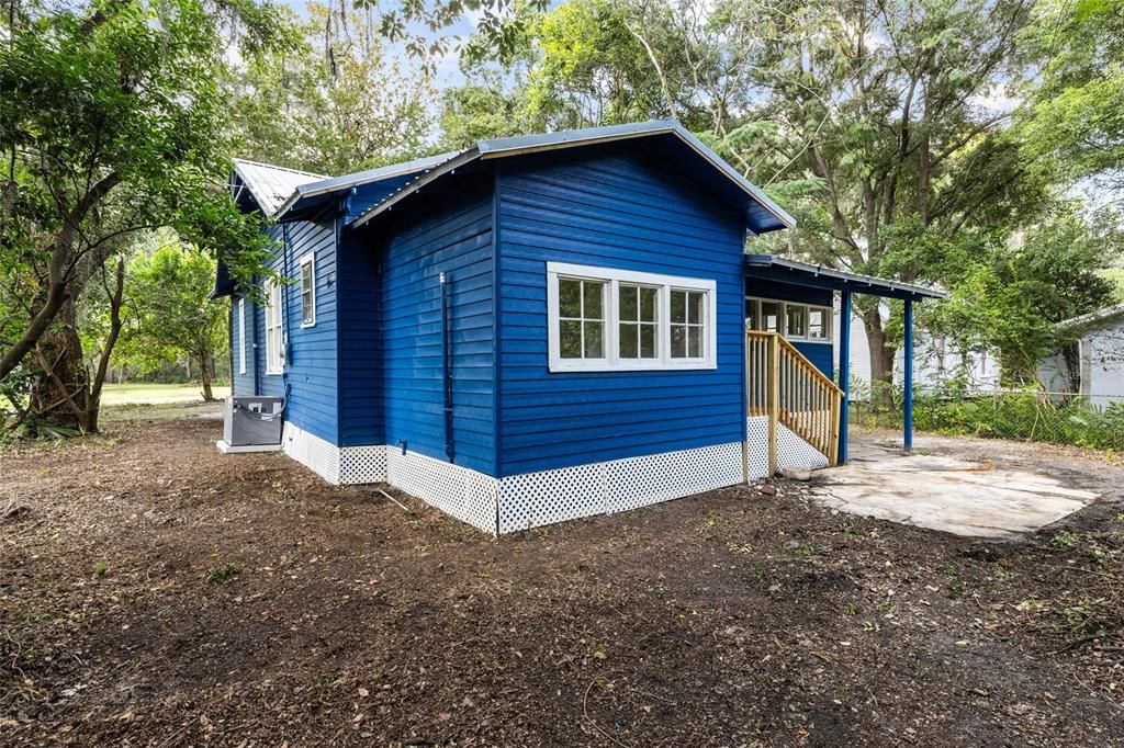 For Sale: $189,900 (3 beds, 2 baths, 1266 Square Feet)