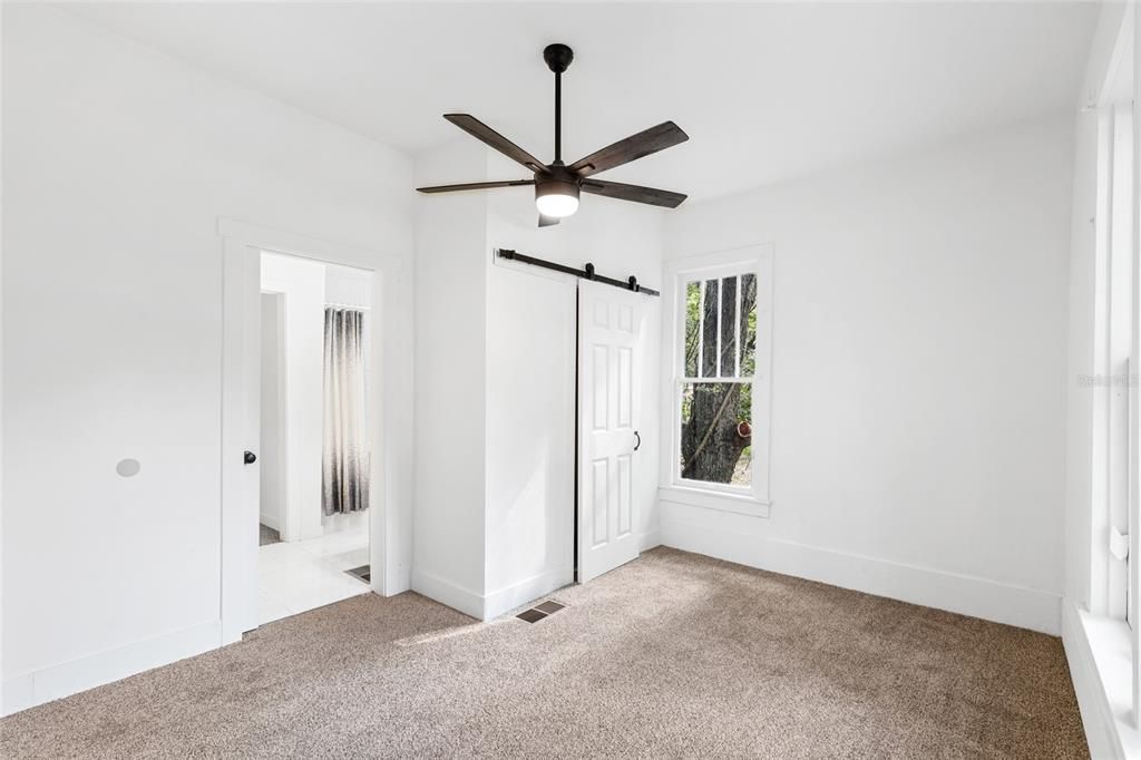 For Sale: $189,900 (3 beds, 2 baths, 1266 Square Feet)