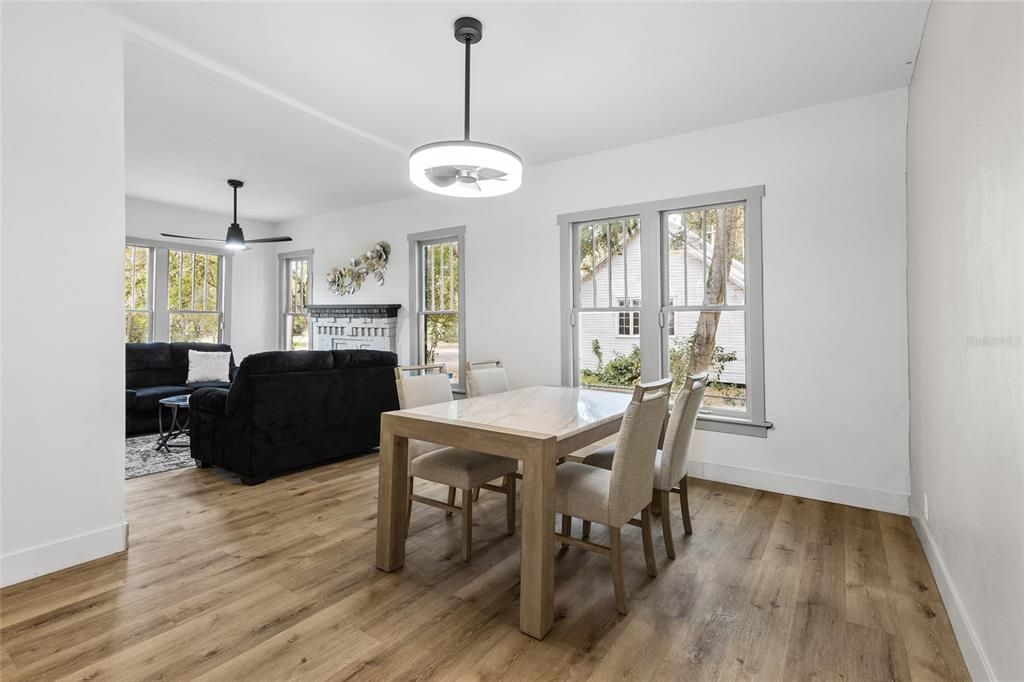 For Sale: $189,900 (3 beds, 2 baths, 1266 Square Feet)