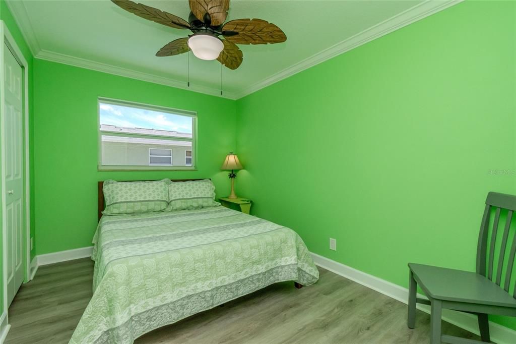 待售: $489,900 (2 贝兹, 2 浴室, 865 平方英尺)