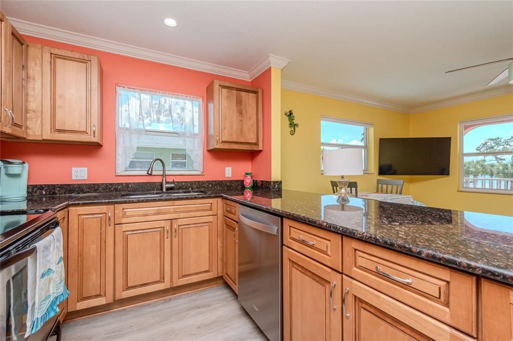 待售: $489,900 (2 贝兹, 2 浴室, 865 平方英尺)